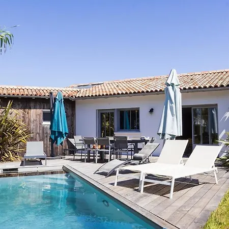 Rethaise Ideale - Piscine & Jardin Clos Maison d'hôtes 3*